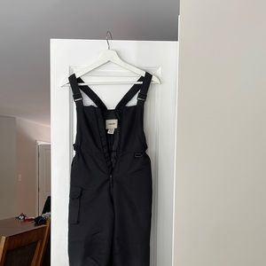 Size 7-8 Cherokee 👍